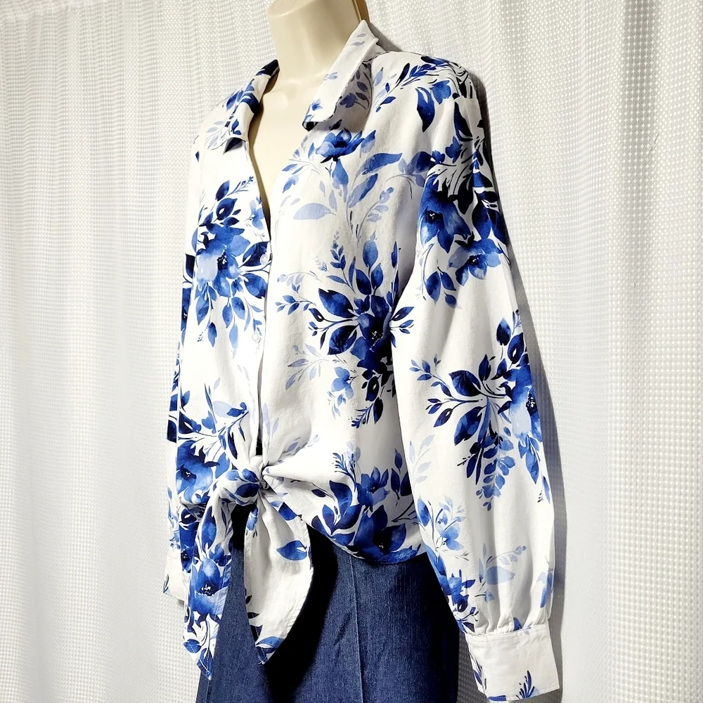 Ellen Tracy White Linen with Blue Floral Print Tie Front Blouse Women's (L) - Picture 3 of 12
